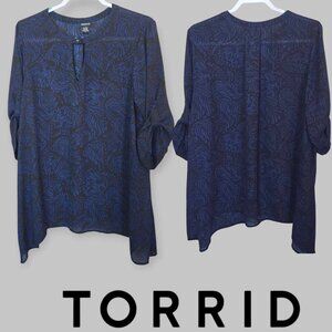 Torrid Womens Black Blue Sharkbite Butterfly Print Georgette Short  Blouse 2X